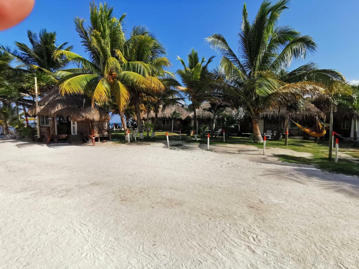 Las Cabanas Del Doctor Mahahual Exterior foto