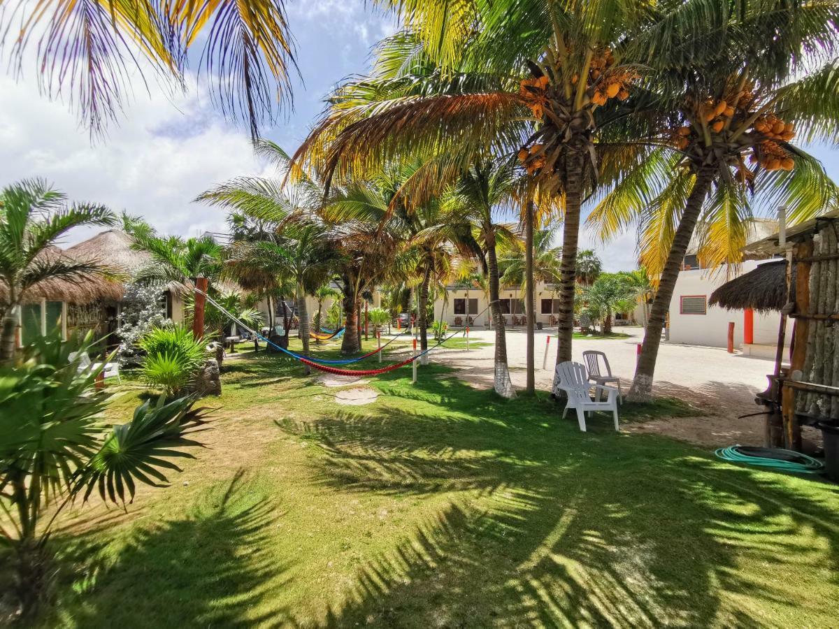Las Cabanas Del Doctor Mahahual Exterior foto